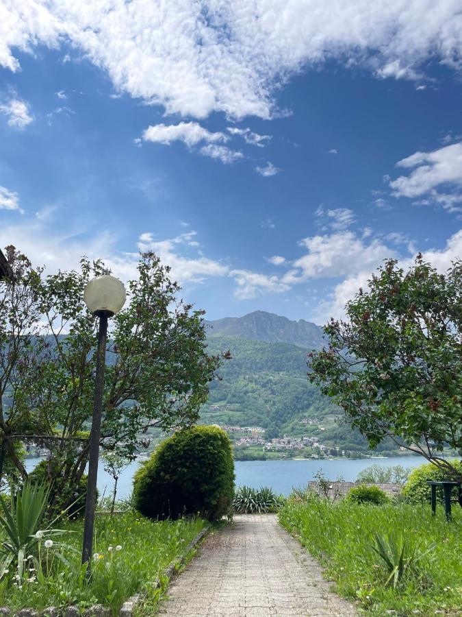 Lake Apartment Ischia Green Tenna Exterior foto
